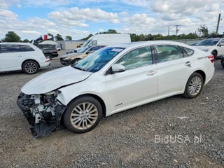 TOYOTA AVALON HYBRID XLE TOURING