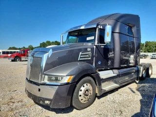 WESTERN STAR/AUTO CAR 5700 XE