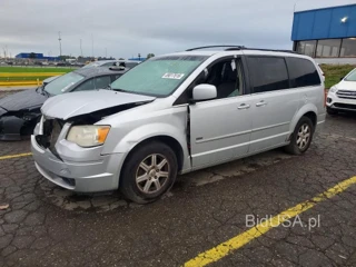 CHRYSLER TOWN & COUNTRY TOURING