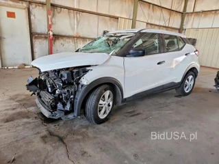 NISSAN KICKS S