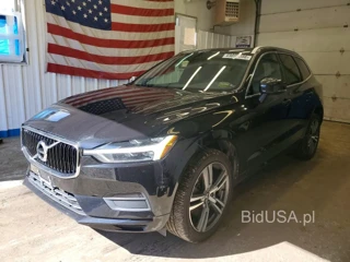 VOLVO XC60 T6 MOMENTUM