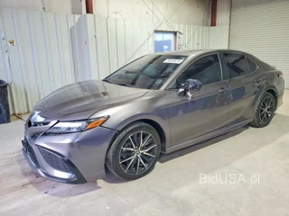 TOYOTA CAMRY HYBRID SE
