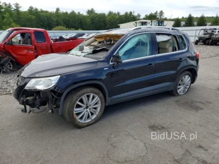 VOLKSWAGEN TIGUAN SE