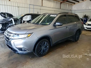 MITSUBISHI OUTLANDER SE