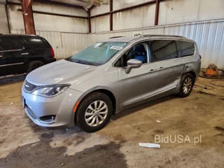 CHRYSLER PACIFICA TOURING L