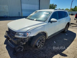 VOLKSWAGEN TIGUAN SE