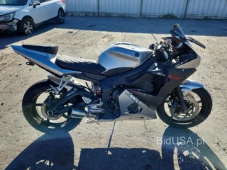 YAMAHA YZFR6 L
