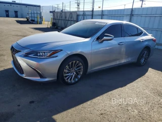 LEXUS ES 300H BASE