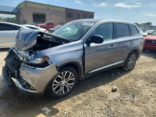 MITSUBISHI OUTLANDER SE