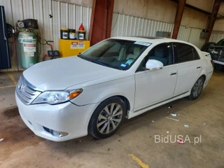 TOYOTA AVALON LIMITED