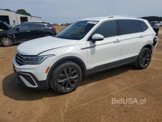 VOLKSWAGEN TIGUAN SE