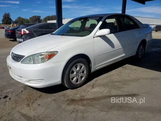 TOYOTA CAMRY LE V6