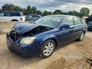 TOYOTA AVALON XL