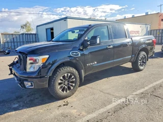 NISSAN TITAN PRO-4X