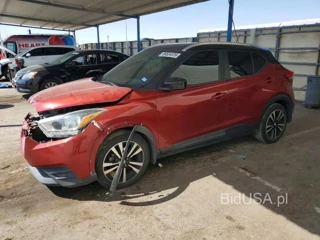 NISSAN KICKS SV