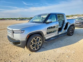 RIVIAN R1T ADVENTURE