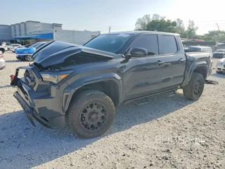 TOYOTA TACOMA SR5