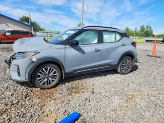 NISSAN KICKS SR