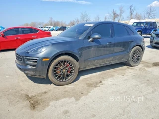 PORSCHE MACAN GTS