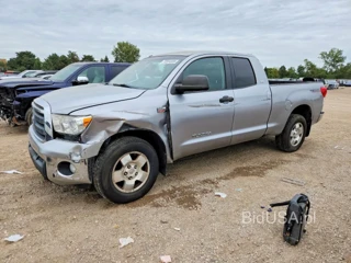 TOYOTA TUNDRA DOUBLE CAB SR5