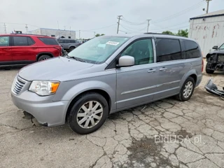 CHRYSLER TOWN & COUNTRY TOURING