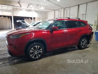 TOYOTA HIGHLANDER XLE