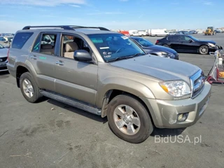 TOYOTA 4RUNNER SR5