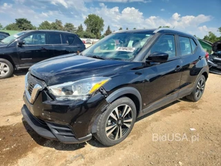 NISSAN KICKS SV