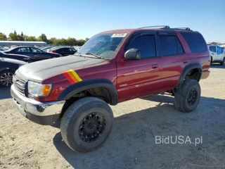 TOYOTA 4RUNNER SR5