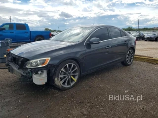 VOLVO S60 PLATINUM