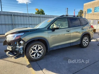SUBARU FORESTER PREMIUM