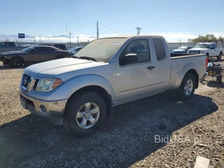 NISSAN FRONTIER SV V6