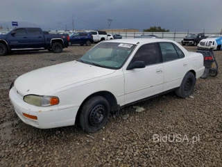 TOYOTA CAMRY DX