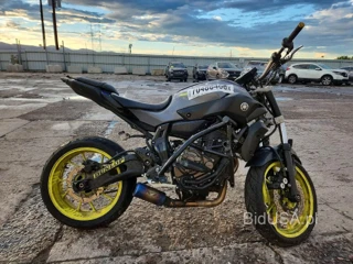 YAMAHA FZ07