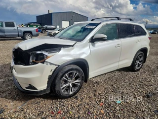 TOYOTA HIGHLANDER XLE