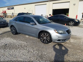 CHRYSLER CHRYSLER 200 TOURING