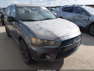 MITSUBISHI MITSUBISHI OUTLANDER ES