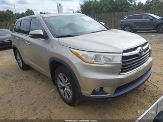 TOYOTA TOYOTA HIGHLANDER LE PLUS V6