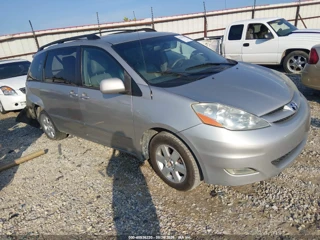 TOYOTA TOYOTA SIENNA XLE