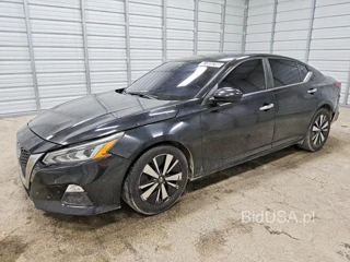 NISSAN ALTIMA SV