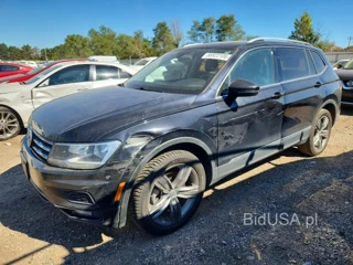 VOLKSWAGEN TIGUAN SE