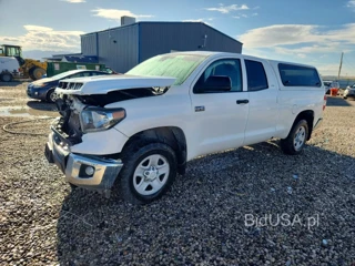 TOYOTA TUNDRA SR5