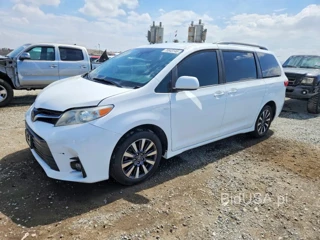 TOYOTA SIENNA E GRADE