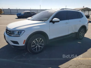 VOLKSWAGEN TIGUAN SE