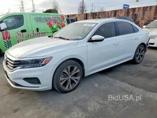 VOLKSWAGEN PASSAT SE