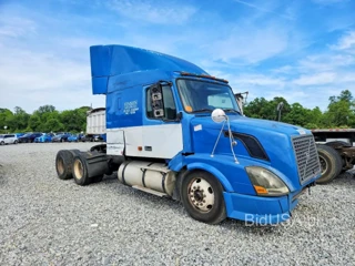 VOLVO VNL