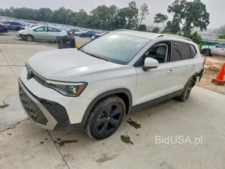 VOLKSWAGEN TAOS SE