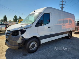 MERCEDES-BENZ SPRINTER 2500