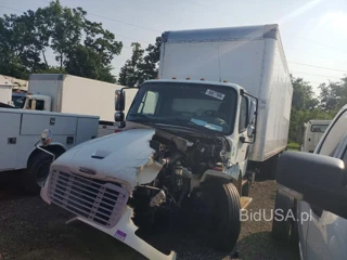 FREIGHTLINER M2