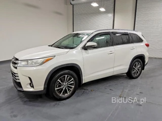 TOYOTA HIGHLANDER XLE